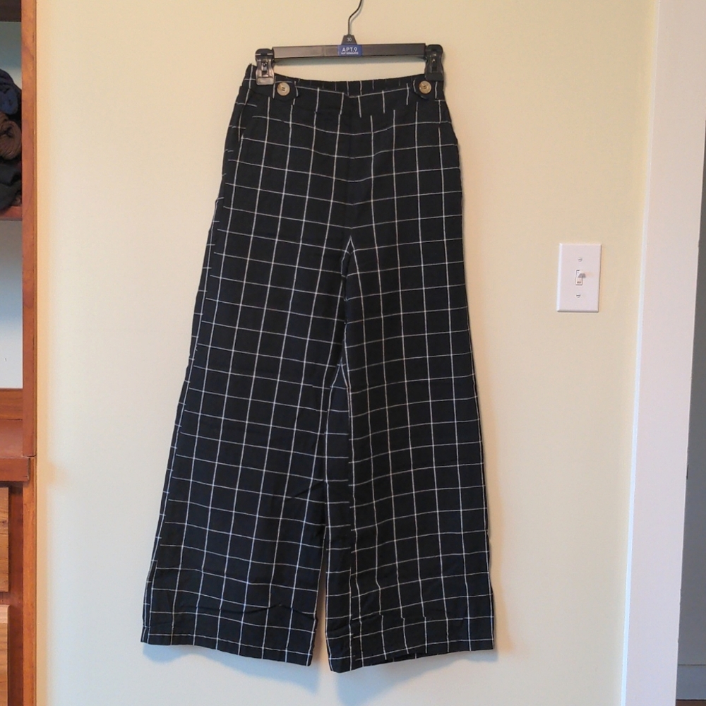 Mine windowpane grid wide leg cropped pants with pockets size S